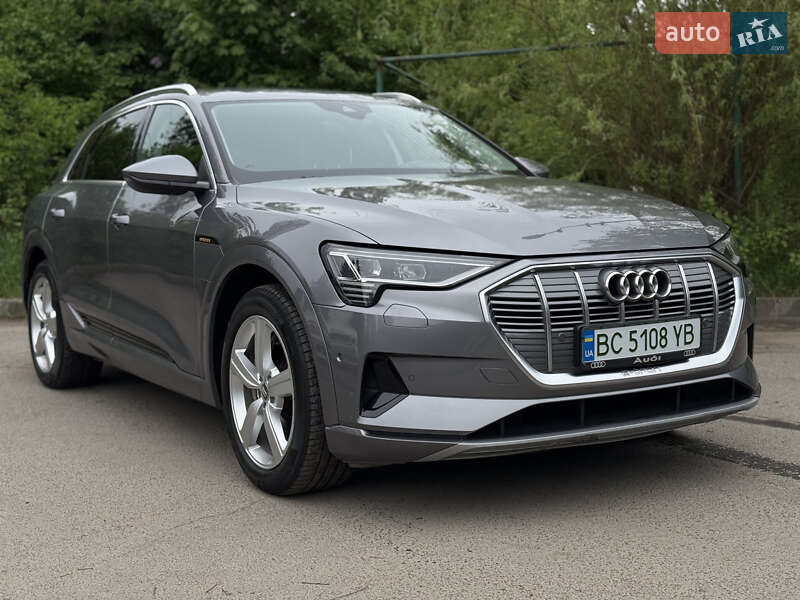 Audi e-tron 2019