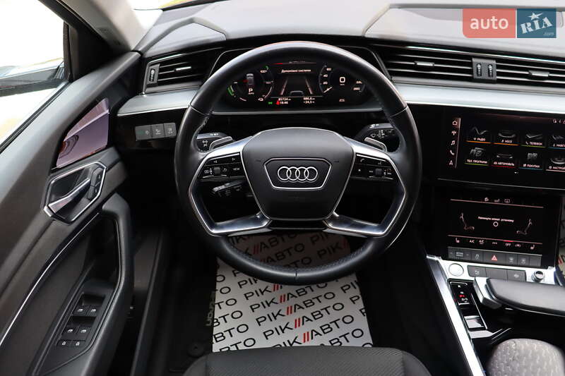 Внедорожник / Кроссовер Audi e-tron 2019 в Львове