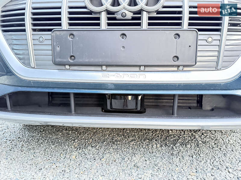 Внедорожник / Кроссовер Audi e-tron 2020 в Днепре фото 22 Внедорожник / Кроссовер Audi e-tron 2020 в Днепре