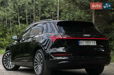 Внедорожник / Кроссовер Audi e-tron 2019 в 