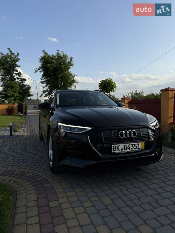 Audi e-tron 2020