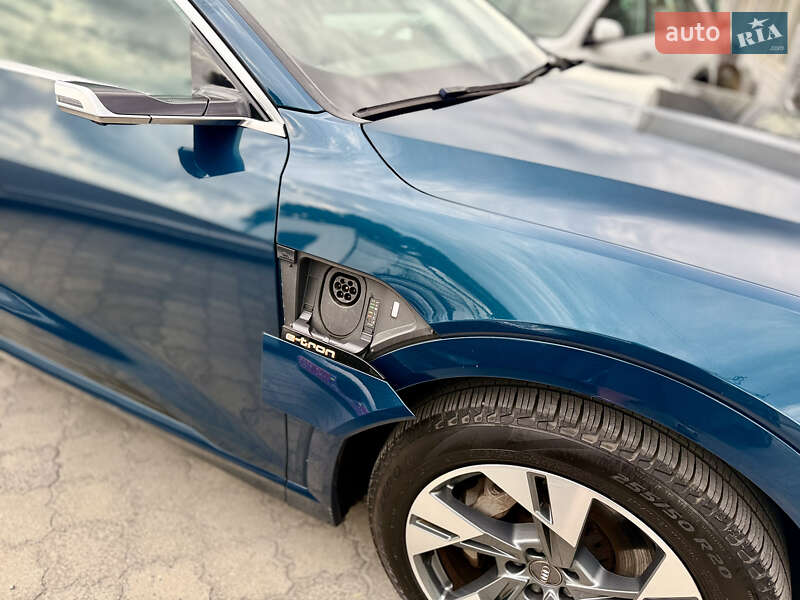 Внедорожник / Кроссовер Audi e-tron 2020 в Днепре фото 27 Внедорожник / Кроссовер Audi e-tron 2020 в Днепре