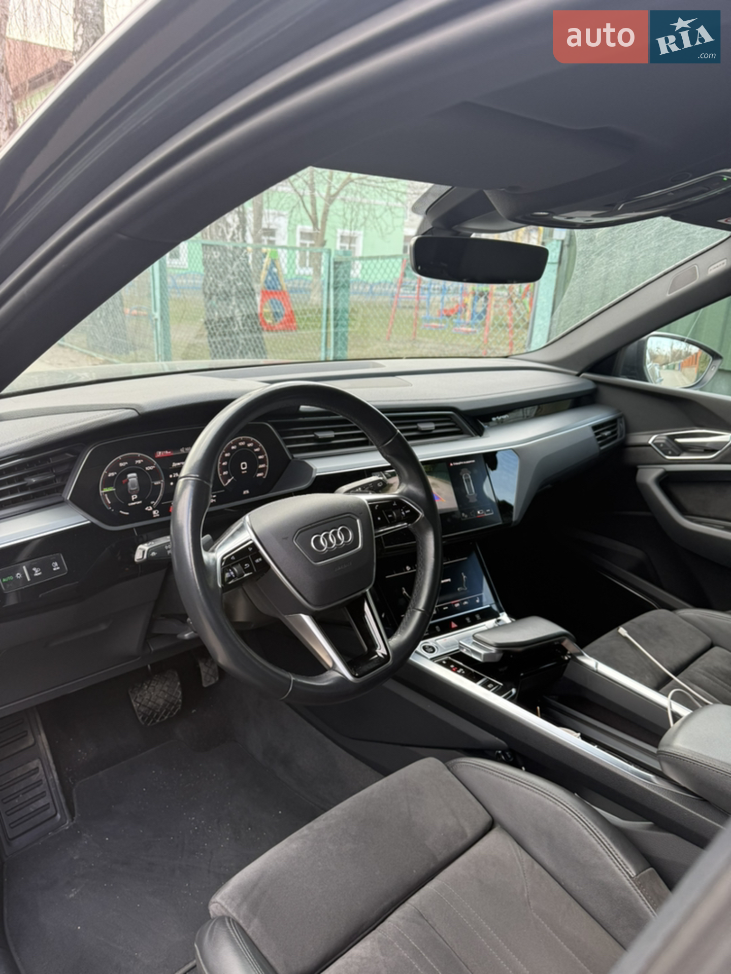 2021 Audi e-tron - мініатюра 26