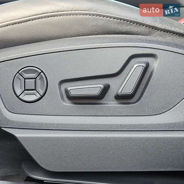 Внедорожник / Кроссовер Audi e-tron 2019 в Львове