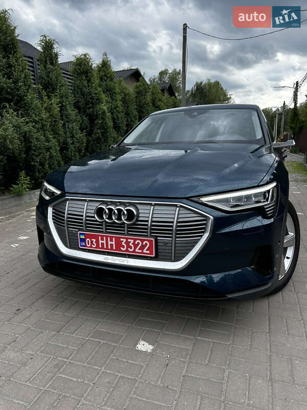 Audi e-tron 2021