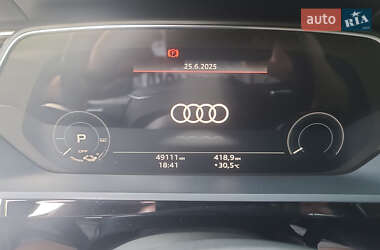 Позашляховик / Кросовер Audi e-tron 2020 в 