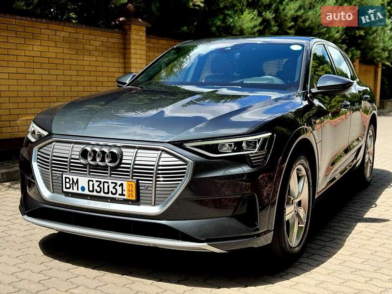 Внедорожник / Кроссовер Audi e-tron 2020 в Хмельницком