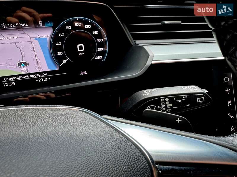 Внедорожник / Кроссовер Audi e-tron 2020 в Хмельницком