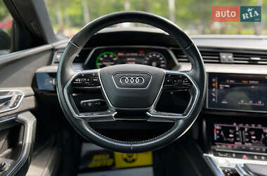 Внедорожник / Кроссовер Audi e-tron 2019 в 