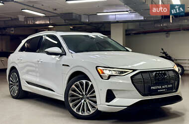 Внедорожник / Кроссовер Audi e-tron 2019 в 