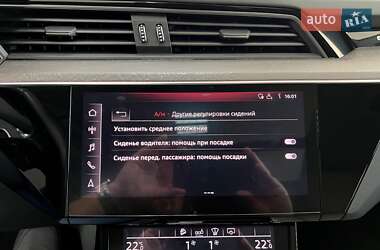 Внедорожник / Кроссовер Audi e-tron 2019 в 