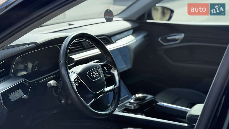 Внедорожник / Кроссовер Audi e-tron 2020 в Тернополе