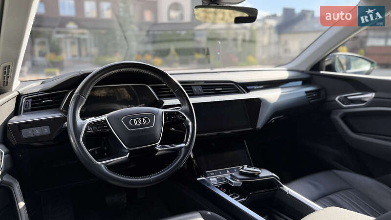Внедорожник / Кроссовер Audi e-tron 2020 в Тернополе