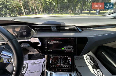 Внедорожник / Кроссовер Audi e-tron 2020 в 