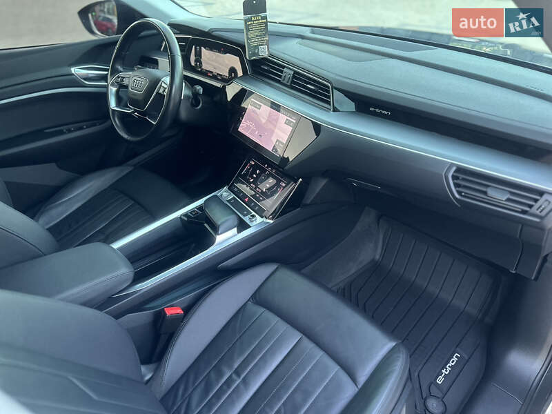 Внедорожник / Кроссовер Audi e-tron 2020 в Тернополе