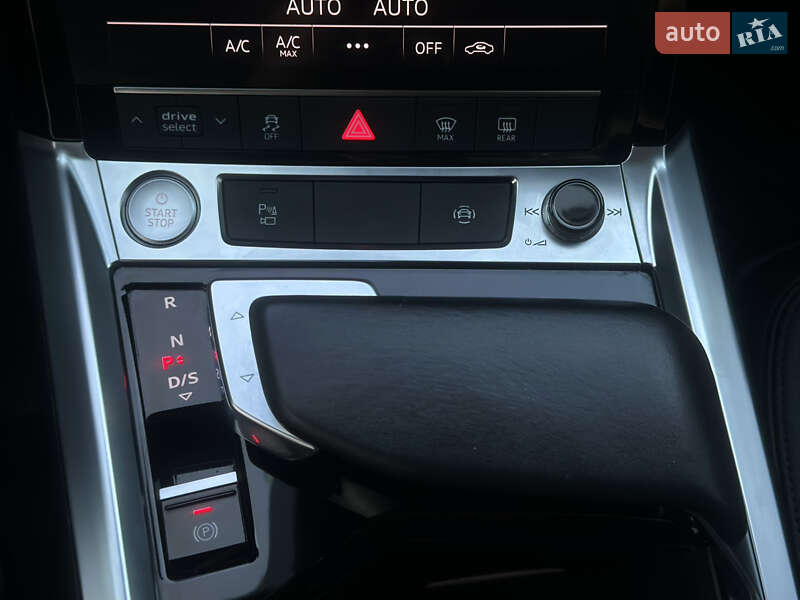 Внедорожник / Кроссовер Audi e-tron 2020 в Тернополе