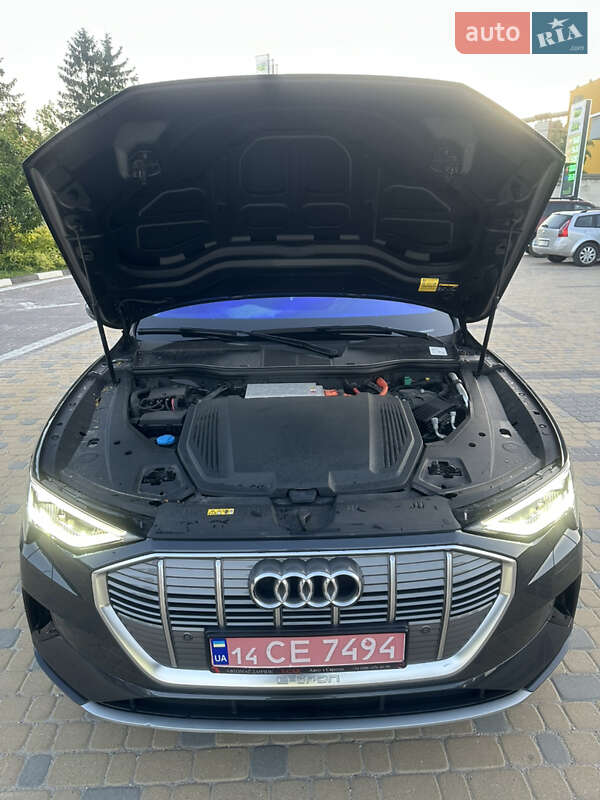 Внедорожник / Кроссовер Audi e-tron 2020 в Тернополе