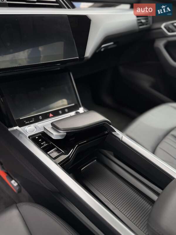 Внедорожник / Кроссовер Audi e-tron 2020 в Львове