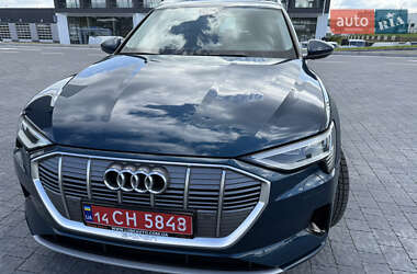 Внедорожник / Кроссовер Audi e-tron 2019 в 