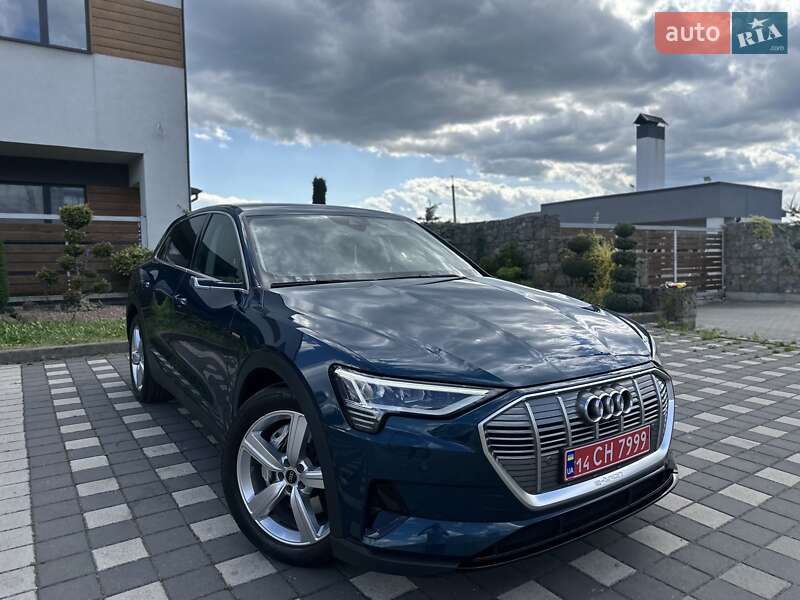 Внедорожник / Кроссовер Audi e-tron 2021 в Стрые