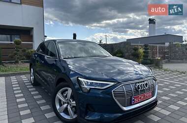 Внедорожник / Кроссовер Audi e-tron 2021 в 