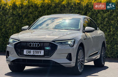 Позашляховик / Кросовер Audi e-tron 2020 в 