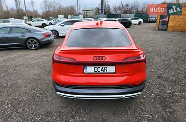 Внедорожник / Кроссовер Audi e-tron 2020 в 