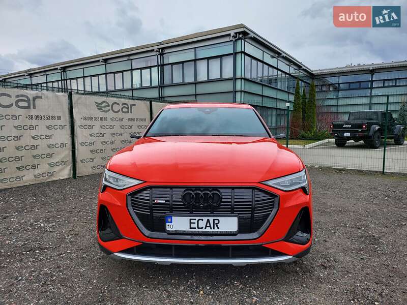 Внедорожник / Кроссовер Audi e-tron 2020 в Киеве