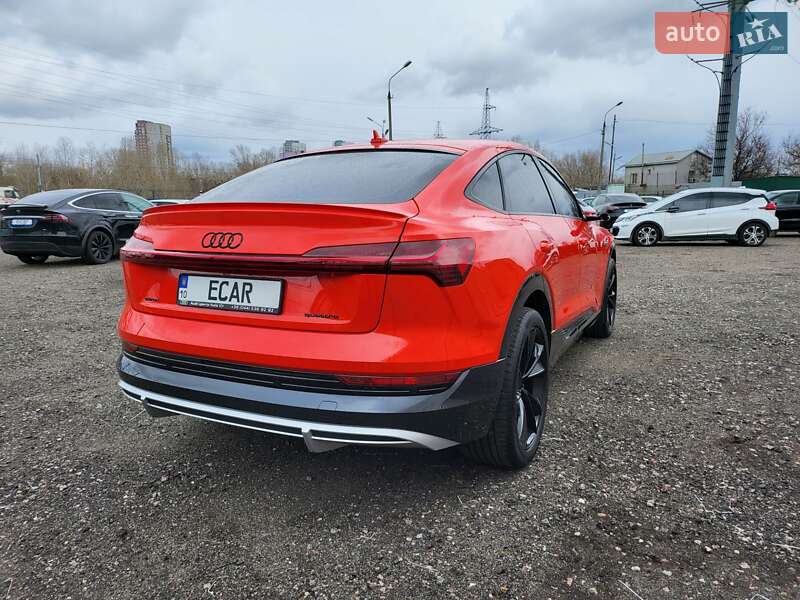Внедорожник / Кроссовер Audi e-tron 2020 в Киеве