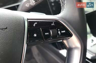 Внедорожник / Кроссовер Audi e-tron 2020 в 
