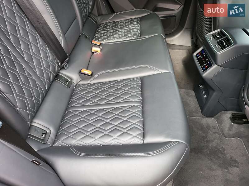 Внедорожник / Кроссовер Audi e-tron 2020 в Киеве