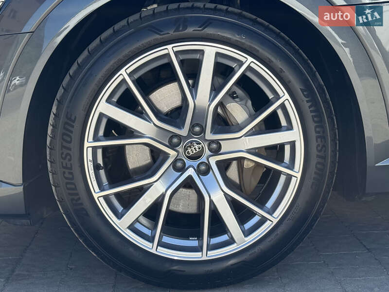Внедорожник / Кроссовер Audi e-tron 2022 в Мукачево