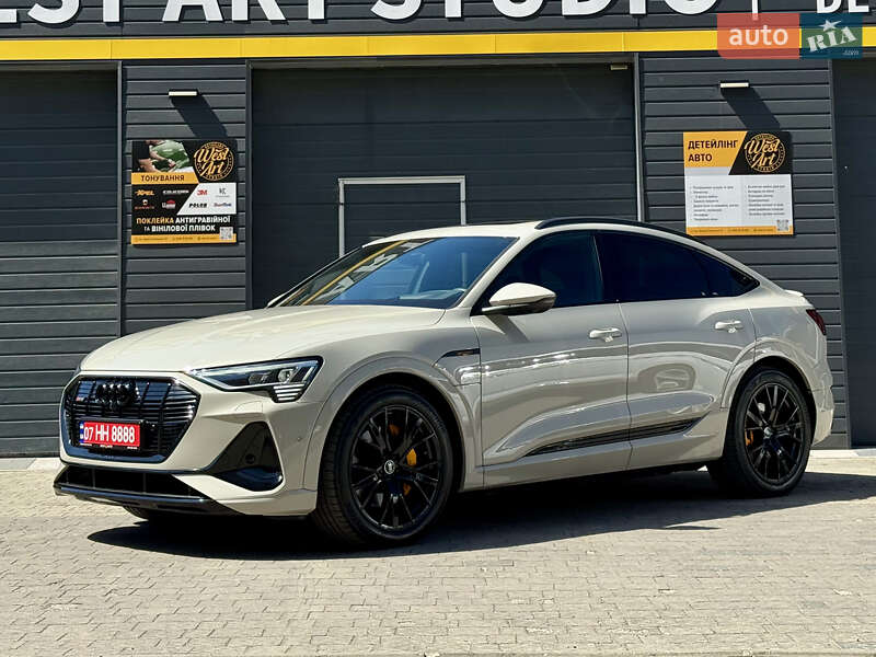 Audi e-tron 2022