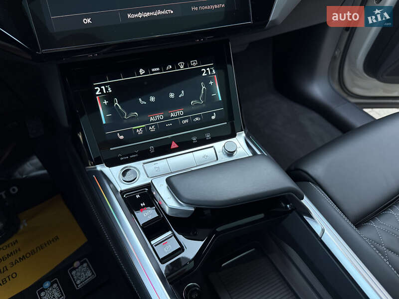 Внедорожник / Кроссовер Audi e-tron 2022 в Мукачево