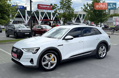Позашляховик / Кросовер Audi e-tron 2023 в Хмельницькому