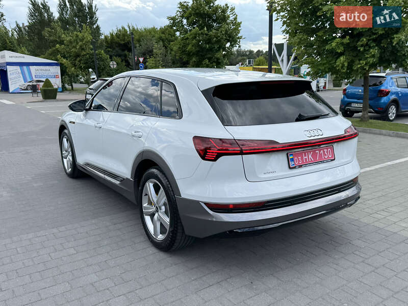 Внедорожник / Кроссовер Audi e-tron 2023 в Хмельницком