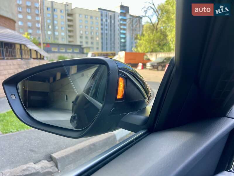 Внедорожник / Кроссовер Audi e-tron 2020 в Киеве