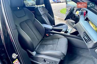 Внедорожник / Кроссовер Audi e-tron 2020 в 