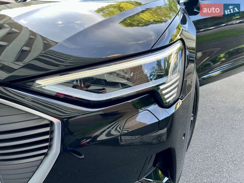 Внедорожник / Кроссовер Audi e-tron 2020 в Киеве
