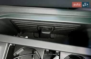 Внедорожник / Кроссовер Audi e-tron 2020 в 