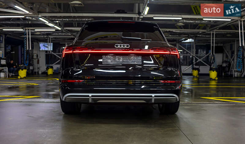 Внедорожник / Кроссовер Audi e-tron 2023 в Черновцах