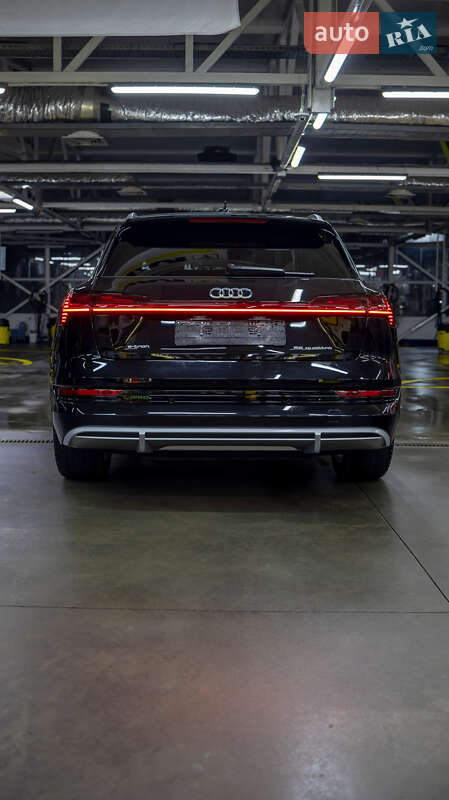 Внедорожник / Кроссовер Audi e-tron 2023 в Черновцах