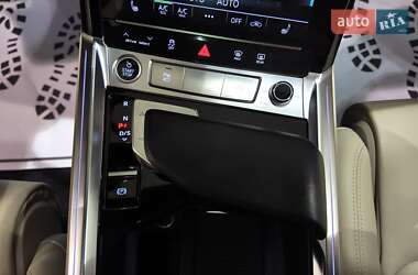 Внедорожник / Кроссовер Audi e-tron 2020 в 