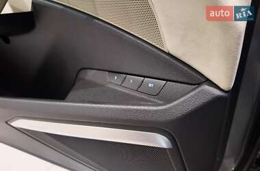 Внедорожник / Кроссовер Audi e-tron 2020 в 
