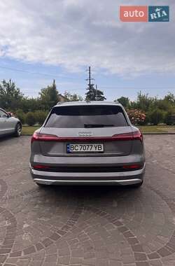 Внедорожник / Кроссовер Audi e-tron 2019 в 