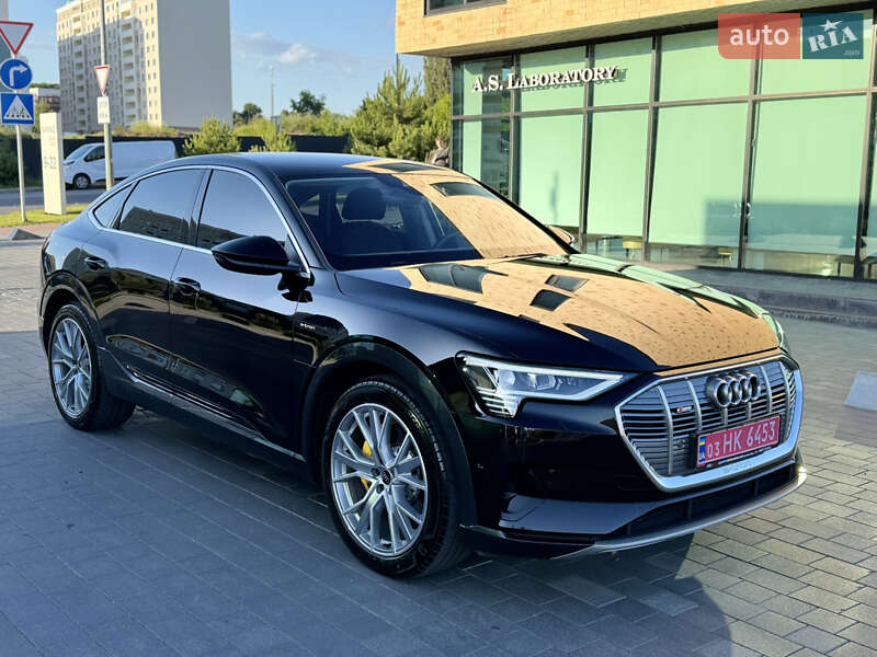 Audi e-tron 2023