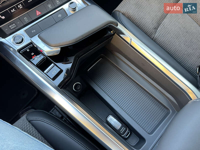 Внедорожник / Кроссовер Audi e-tron 2023 в Хмельницком