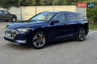 Внедорожник / Кроссовер Audi e-tron 2020 в 