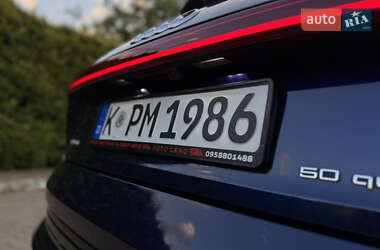 Внедорожник / Кроссовер Audi e-tron 2020 в 