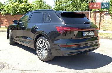 Внедорожник / Кроссовер Audi e-tron 2019 в 